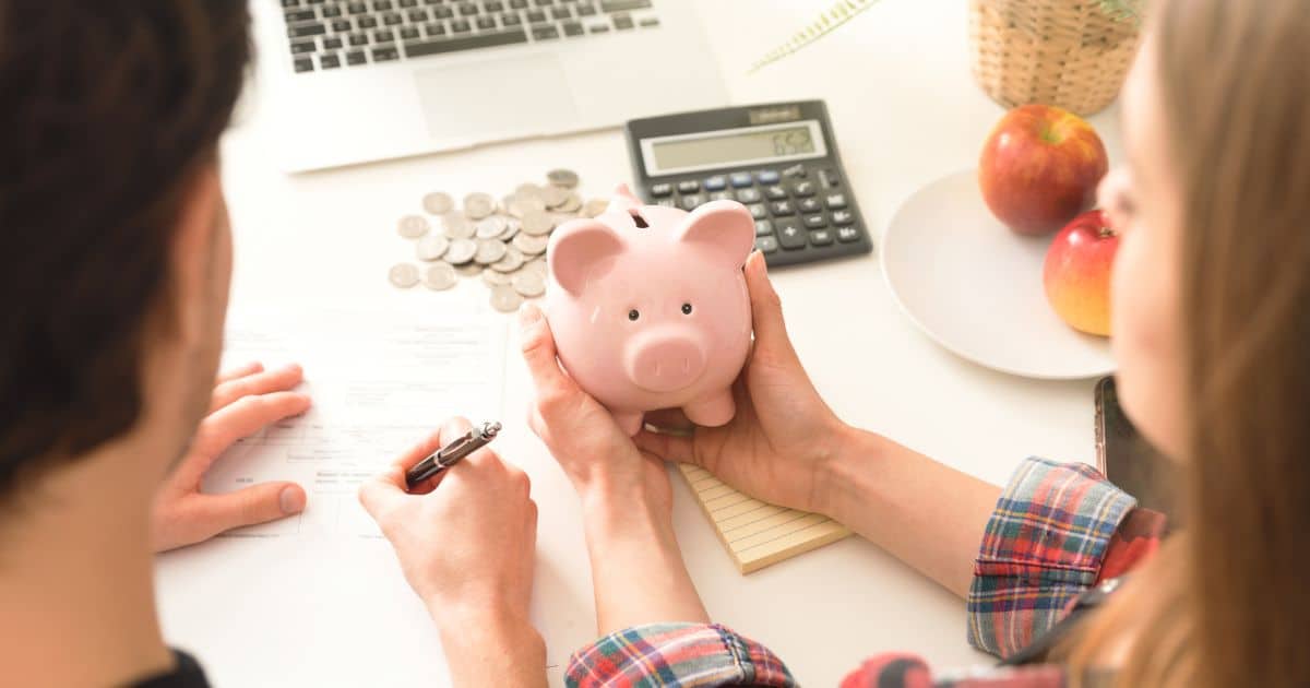 How to Budget Money on Low Income